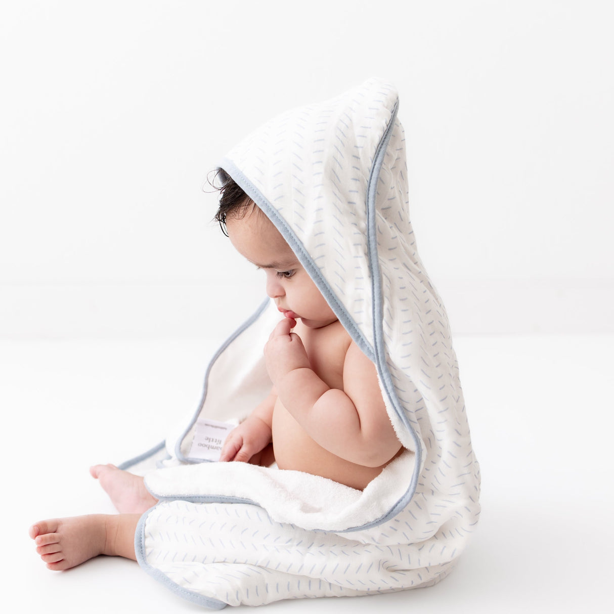 Blue Dash Hooded Towel Set - HoneyBug 