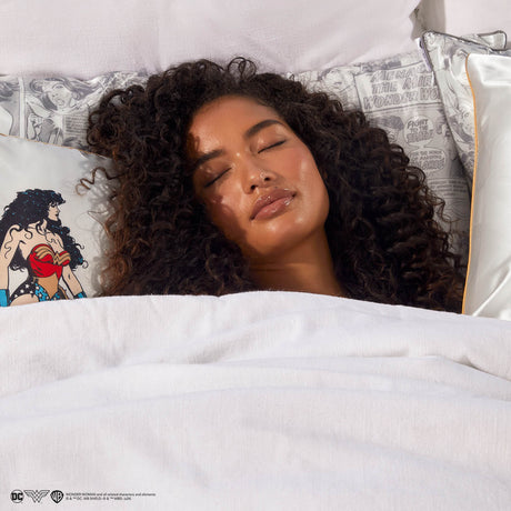 Wonder Woman x Kitsch King Pillowcase - Comic Print - HoneyBug 