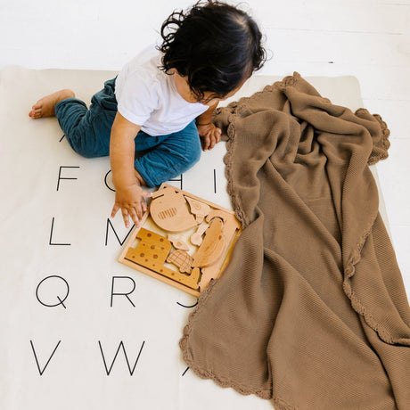 Organic Cotton Scalloped Baby Blanket - Brown