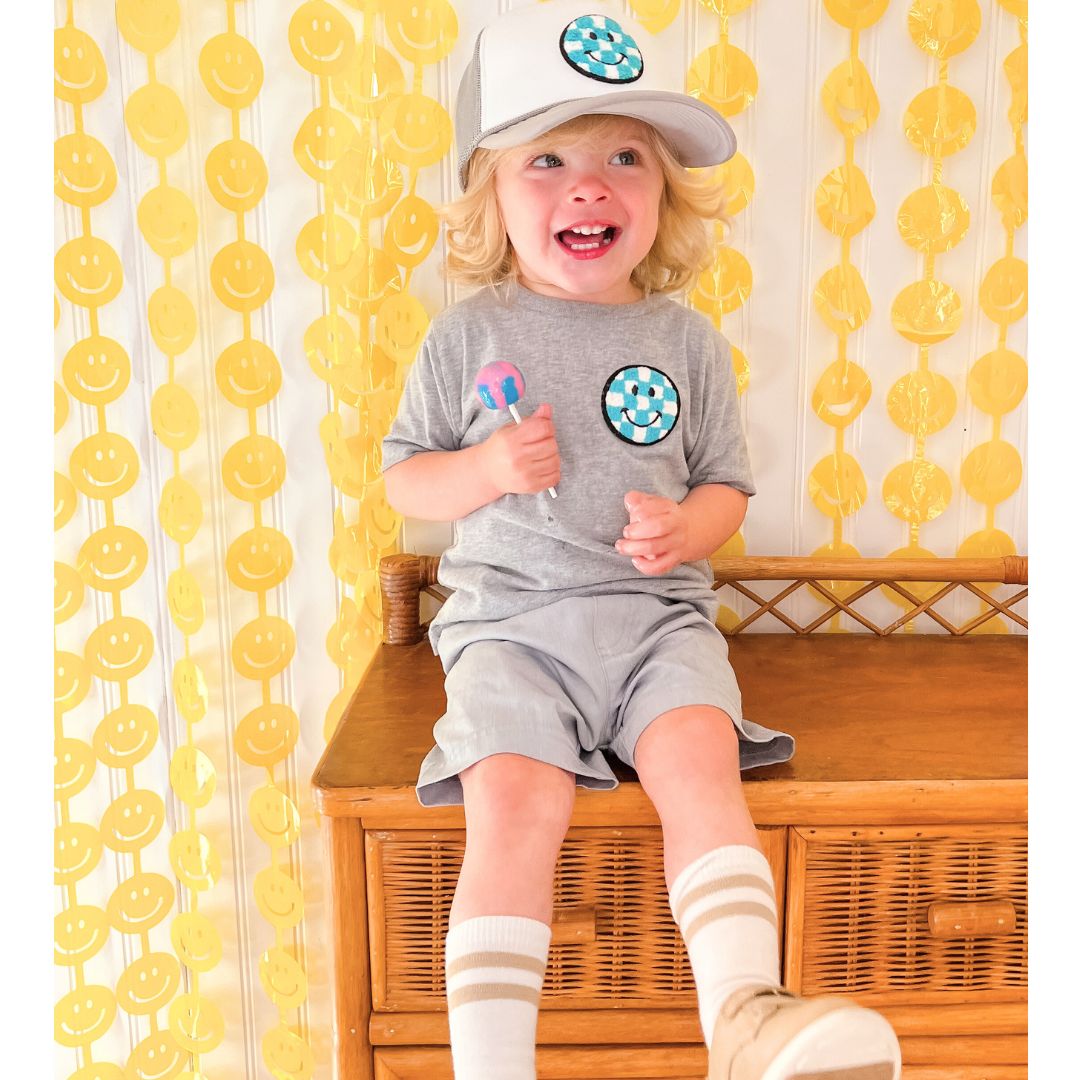 Smiley Checker Patch Short Sleeve T-Shirt - Gray - HoneyBug 