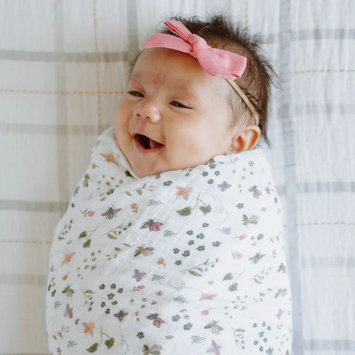 Cotton Muslin Swaddle Blanket - Garden Bees