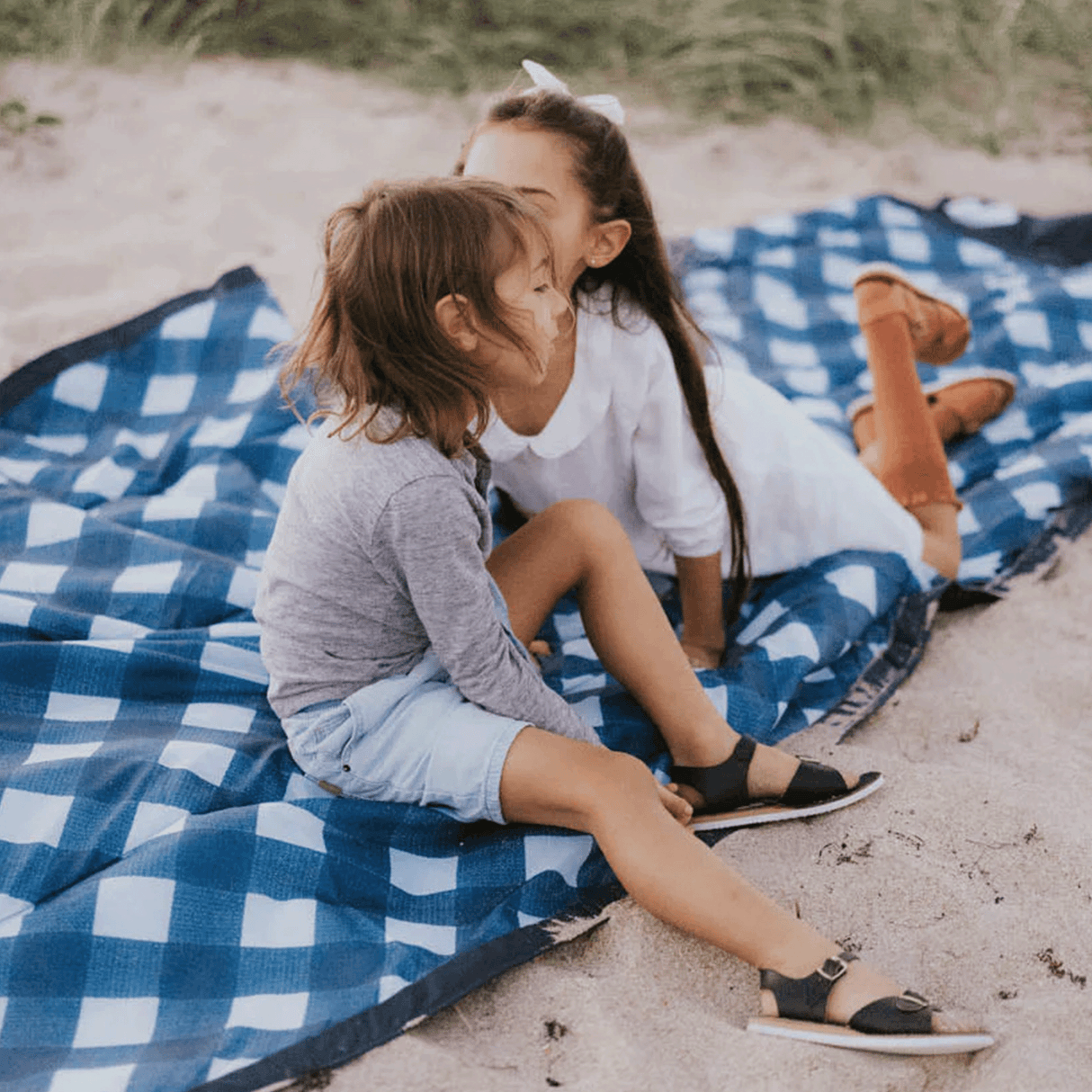 Outdoor Blanket - Navy Plaid