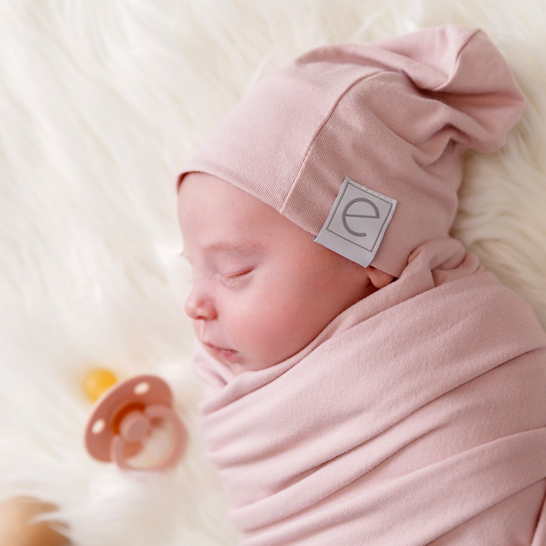 Jersey Knit Cotton Swaddle Blanket and Beanie Gift Set - Pink - HoneyBug 