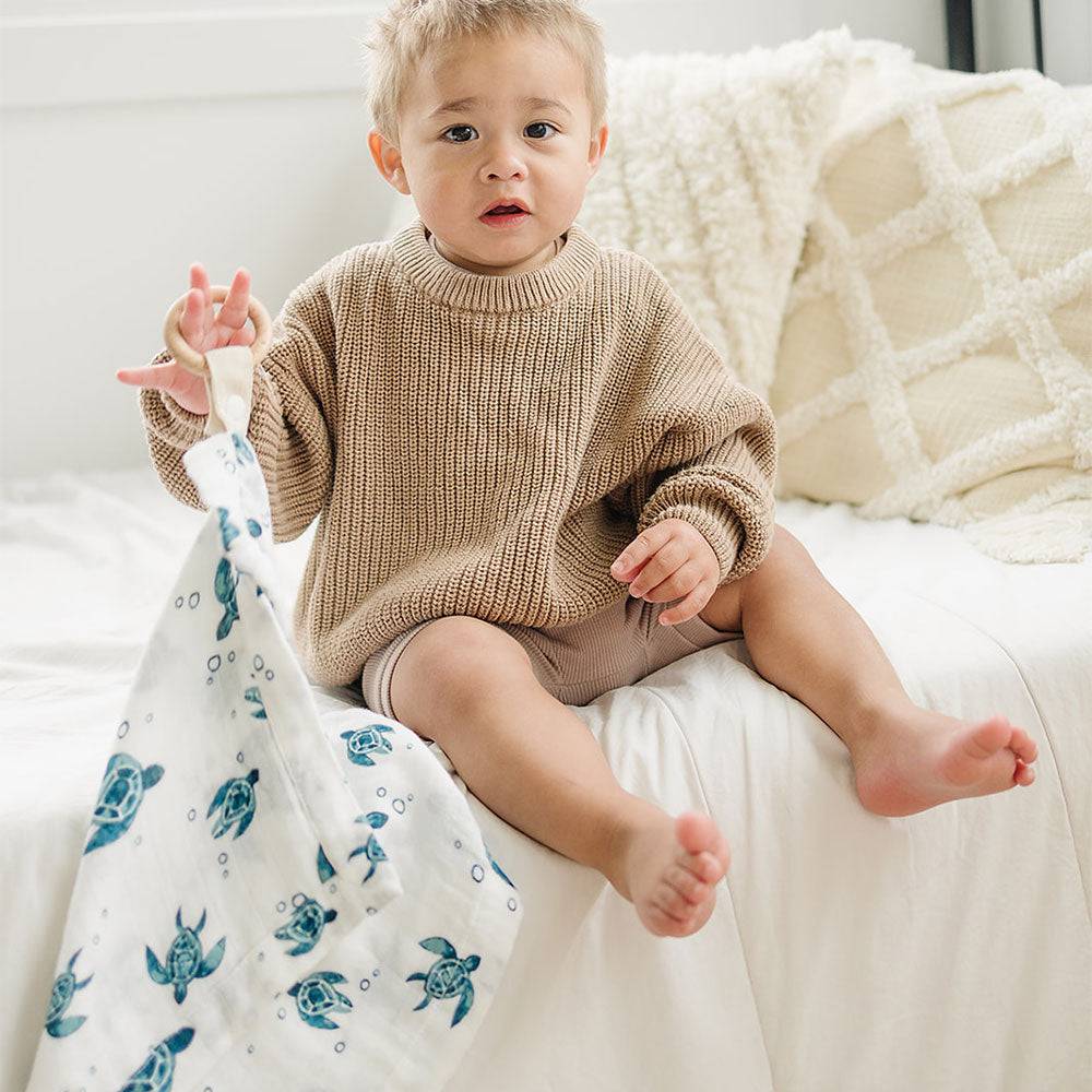 Sea Turtles Oh So Soft Muslin Teether Blanket - HoneyBug 