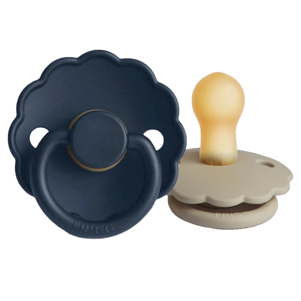 FRIGG Daisy Natural Rubber Pacifier 2-Pack - Dark Navy/Sandstone