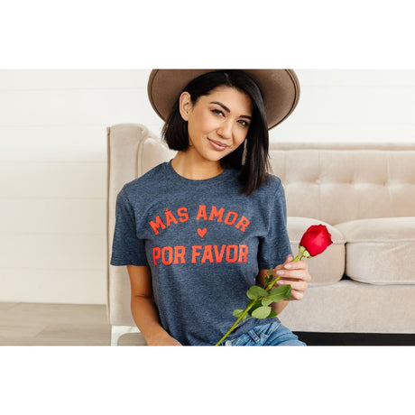 Más Amor Por Favor Women's Graphic Tee - HoneyBug 