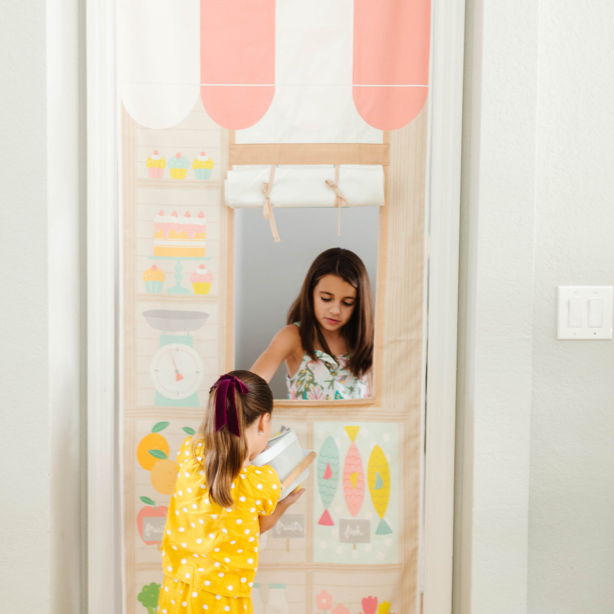 Farmer's Market & Bakery Doorway Storefront - HoneyBug 