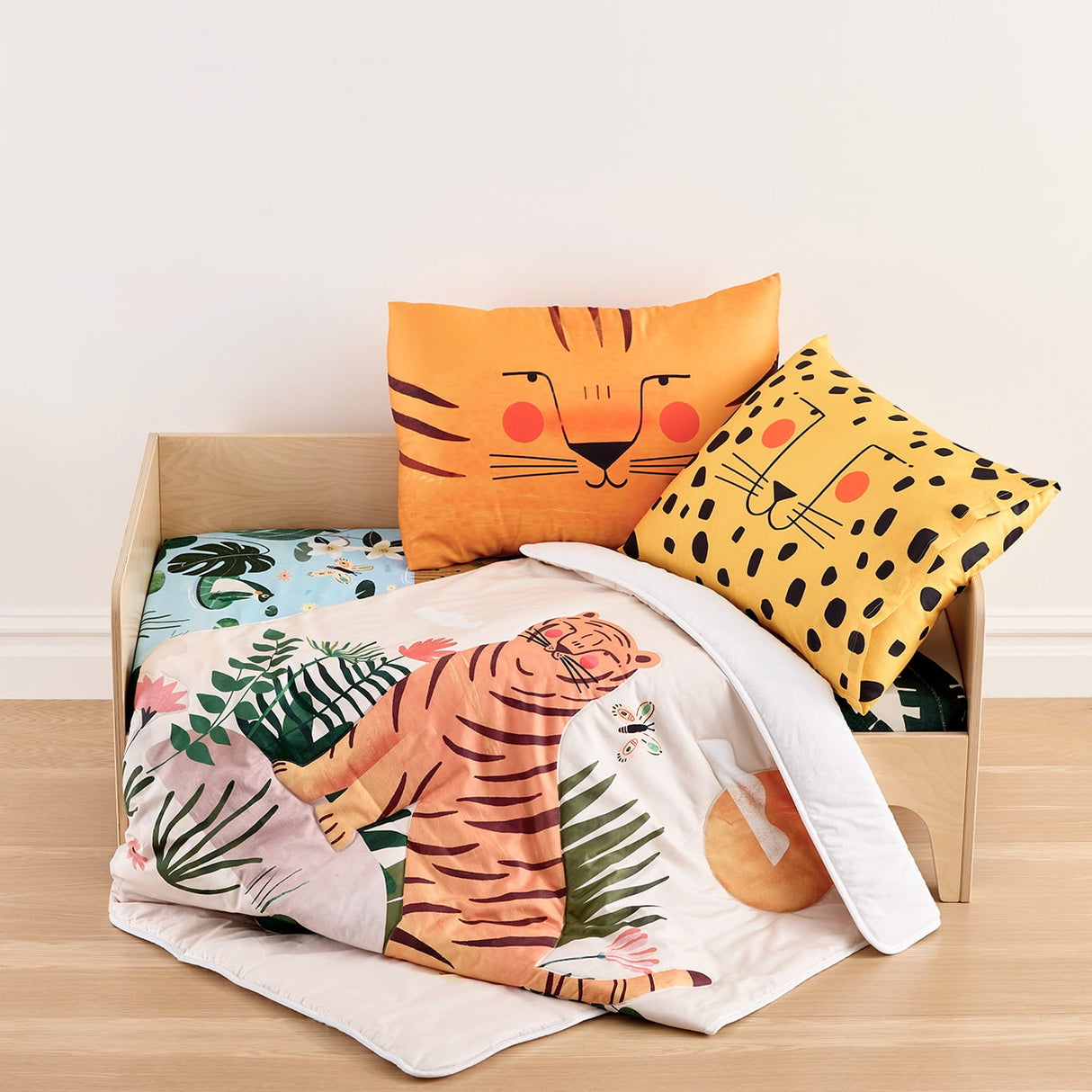 Jungle Toddler Comforter - HoneyBug 